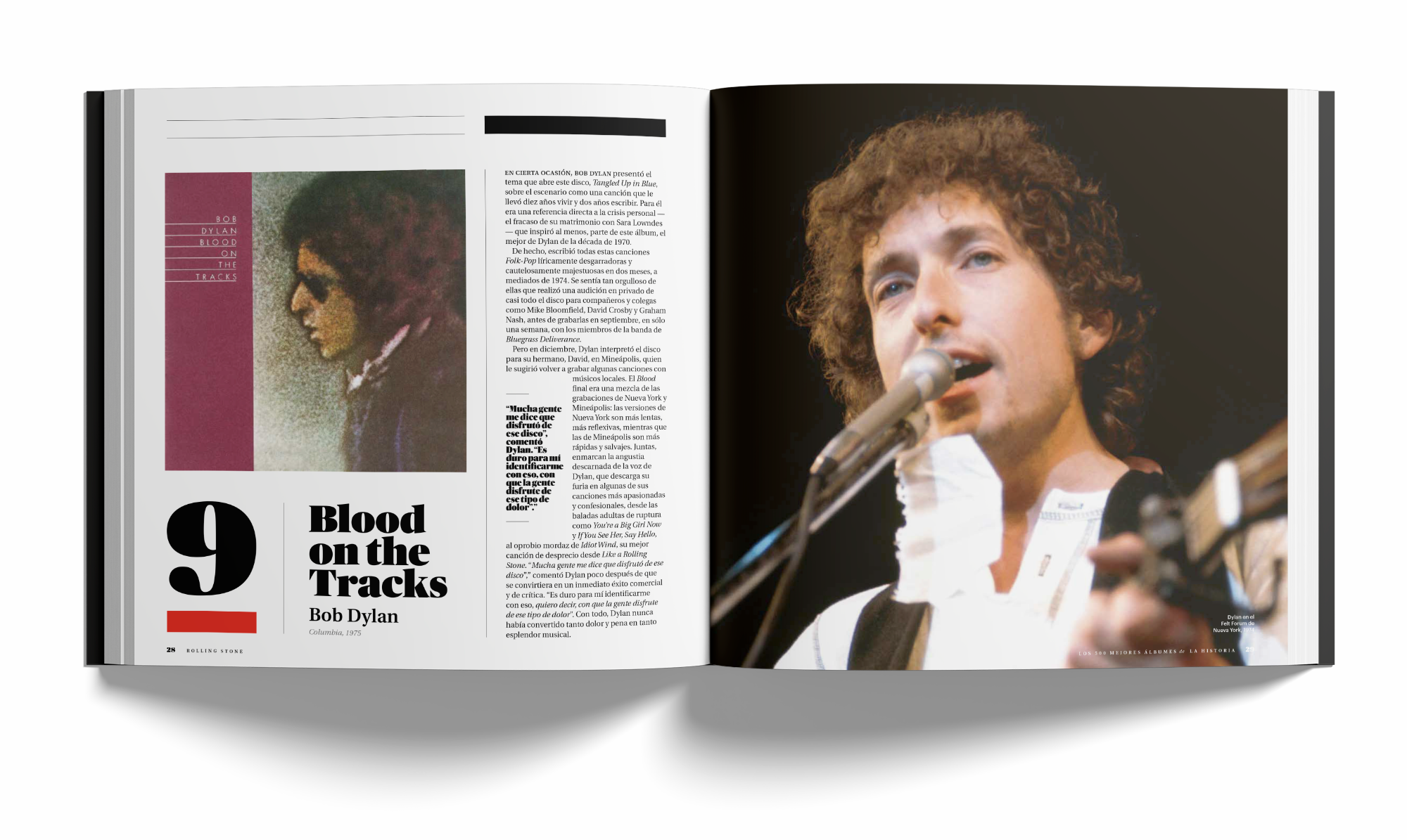 Páginas interiores del libro "Los 500 Mejores Álbumes de la Historia" de Rolling Stone